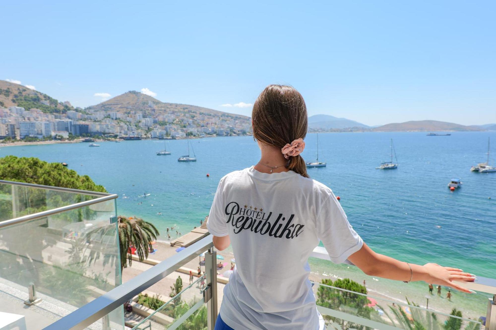 Republika Hotel Sarande Exterior photo